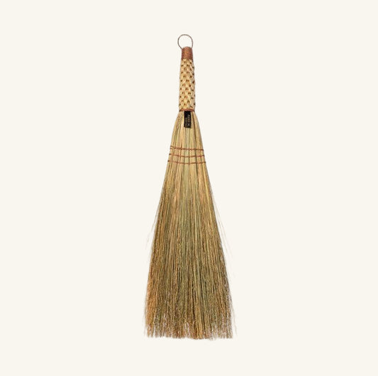 HAND BROOM - BEIGE