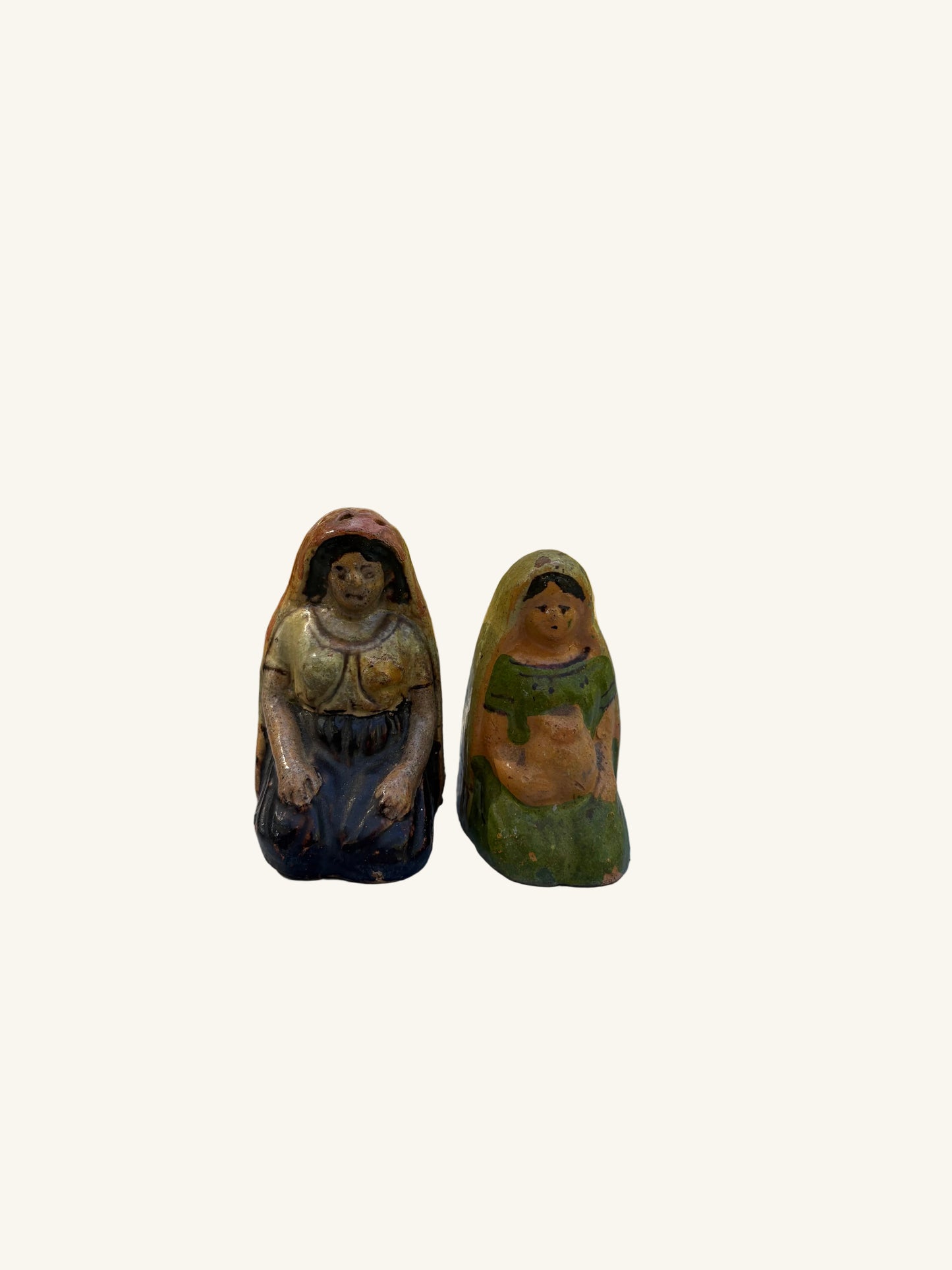 Mexican Folk Art Salt & Pepper Shakers (women kneeling)