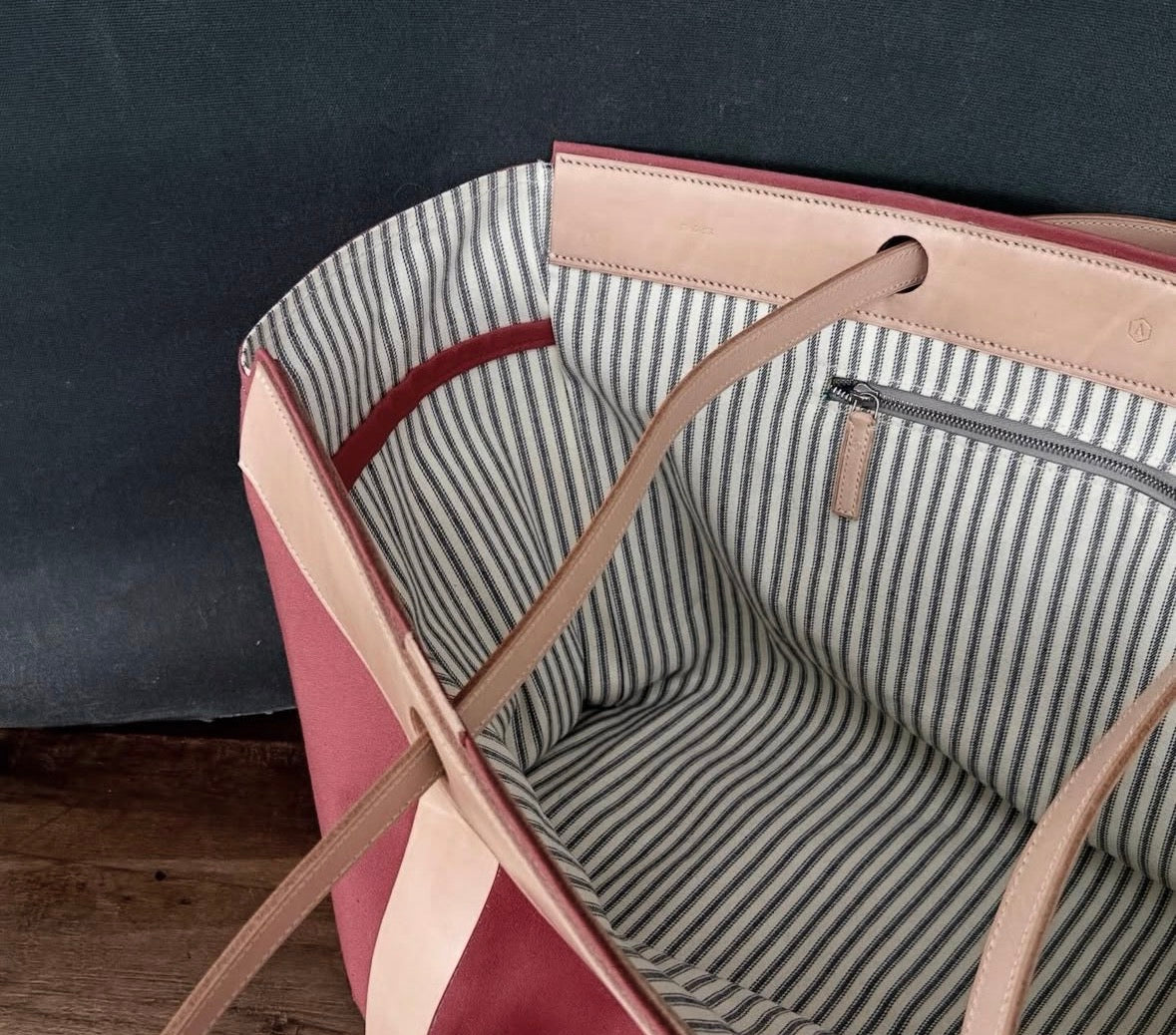 Marseille Bags by Aldo Rossi - Medium