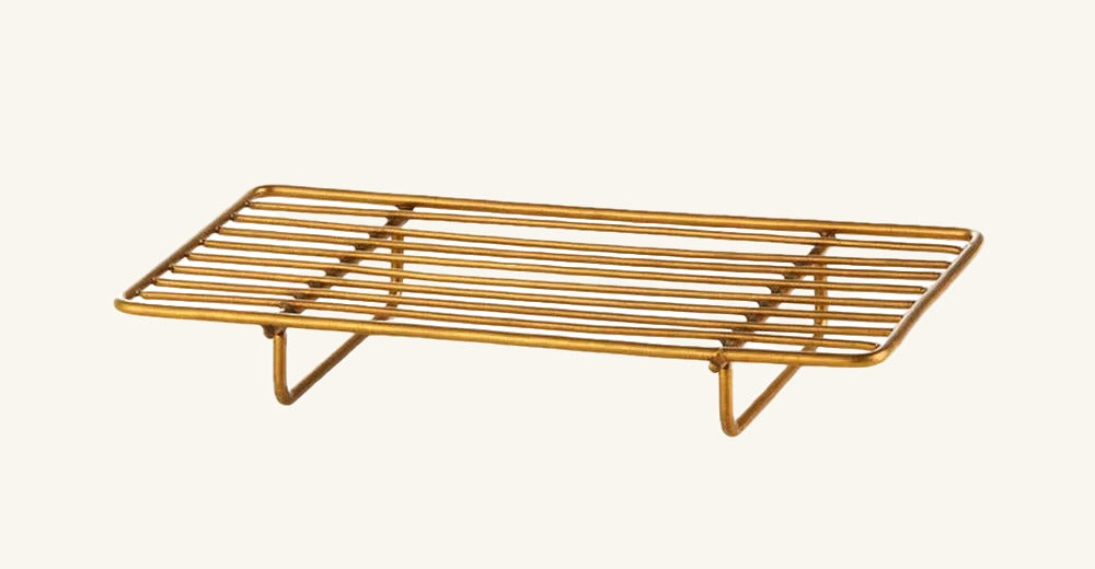 Brass Wire Stand Rectangular: Rectangular