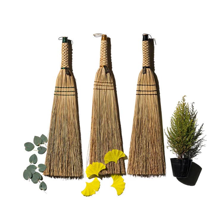 HAND BROOM - GREEN